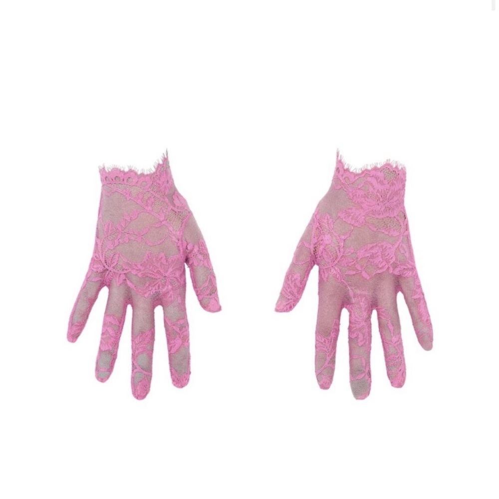 SKIMS Bubblegum Pink Gloves